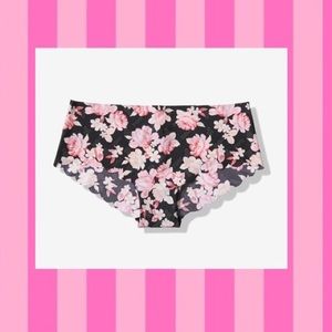 Victoria’s Secret Pink No-Show Hipster